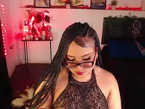 LiaScarlett online show from 12/15/25, 02:39