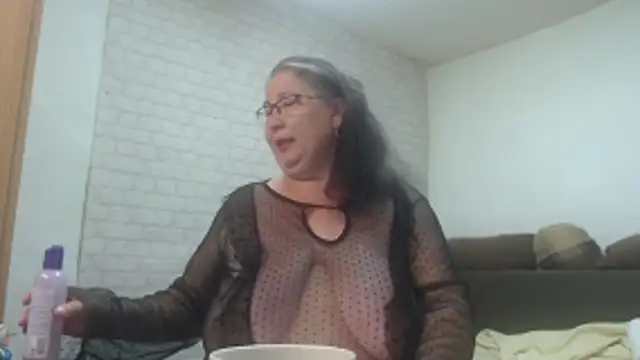 EmmaSquirt online show from 05/07/26, 04:50