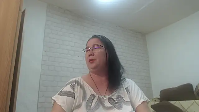 EmmaSquirt online show from 02/13/26, 09:15