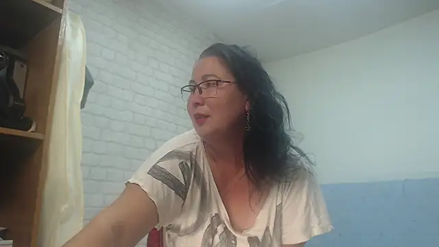 EmmaSquirt online show from 11/16/25, 09:08