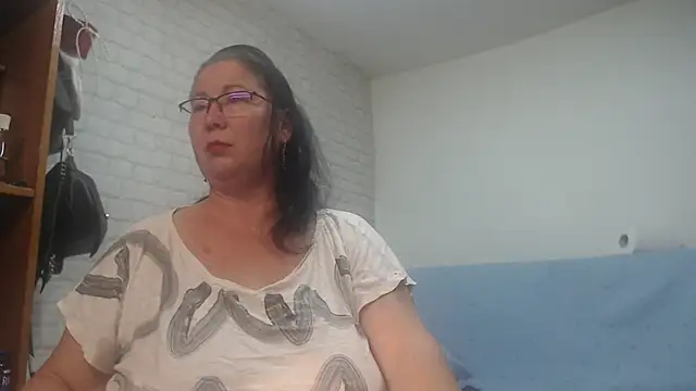 EmmaSquirt online show from 12/14/25, 09:31