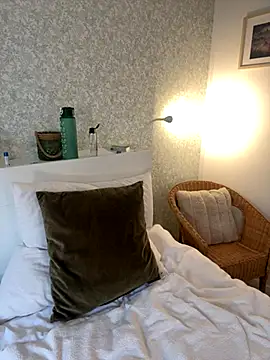 Alisa-Marie online show from 11/07/25, 12:53