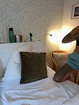 Alisa-Marie online show from 11/01/25, 11:59