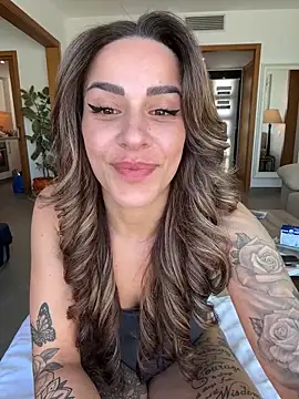 Alisa-Marie online show from 04/15/26, 10:54