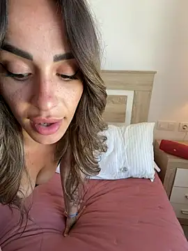 Alisa-Marie online show from 05/11/26, 04:04