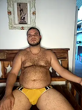 Snapshot of Evert_hairyboy chatting on 09/14/25, 05:35 Evert hairyboy online show from 09/14/25, 05:35
