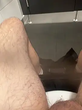 Drummer112 online show from 11/05/25, 01:58