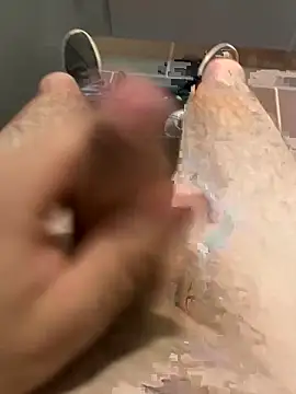 Drummer112 online show from 09/19/25, 05:50