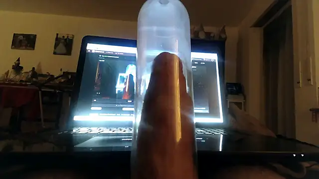 Drummer112 online show from 10/15/25, 05:43