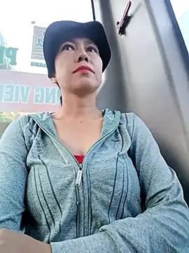 2HotAsain4u online show from 04/04/26, 11:11