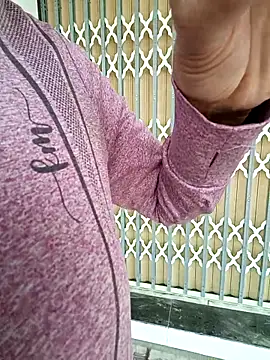 2HotAsain4u online show from 01/17/26, 06:17