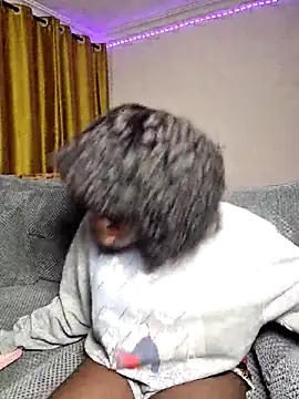 Mon cherrie  online show from 09/09/25, 11:47