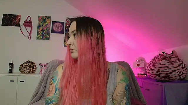 PinkHurricaneOfficial online show from 12/03/25, 06:51