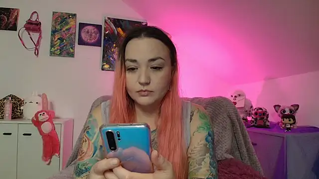 PinkHurricaneOfficial online show from 11/04/25, 07:39