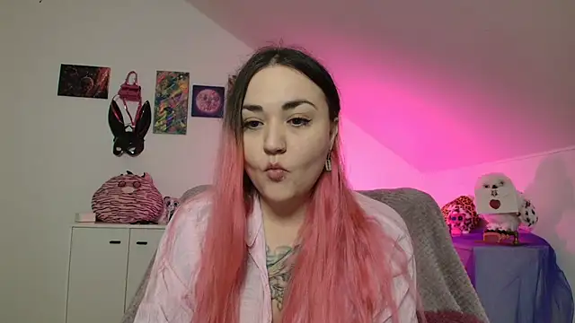 PinkHurricaneOfficial online show from 01/12/26, 11:31