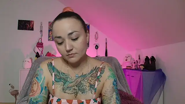 PinkHurricaneOfficial online show from 09/10/25, 02:38