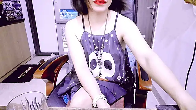 Snapshot of Miu-Le chatting on 04/17/26, 11:29 Miu-Le online show from 04/17/26, 11:29