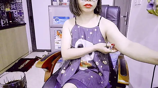 Snapshot of Miu-Le chatting on 04/22/26, 06:14 Miu-Le online show from 04/22/26, 06:14