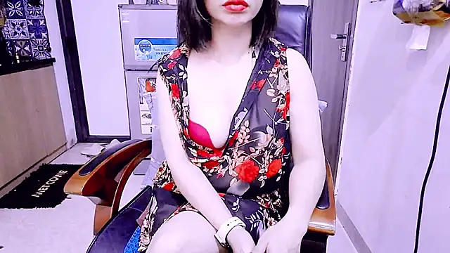 Snapshot of Miu-Le chatting on 04/08/26, 01:34 Miu-Le online show from 04/08/26, 01:34