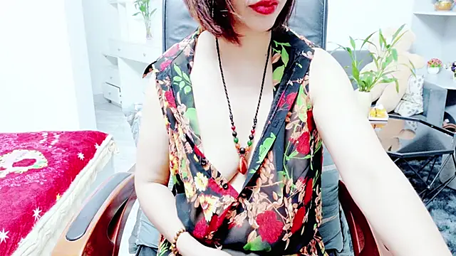 Snapshot of Miu-Le chatting on 06/18/26, 04:56 Miu-Le online show from 06/18/26, 04:56