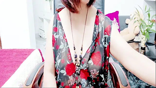 Snapshot of Miu-Le chatting on 07/15/26, 07:15 Miu-Le online show from 07/15/26, 07:15
