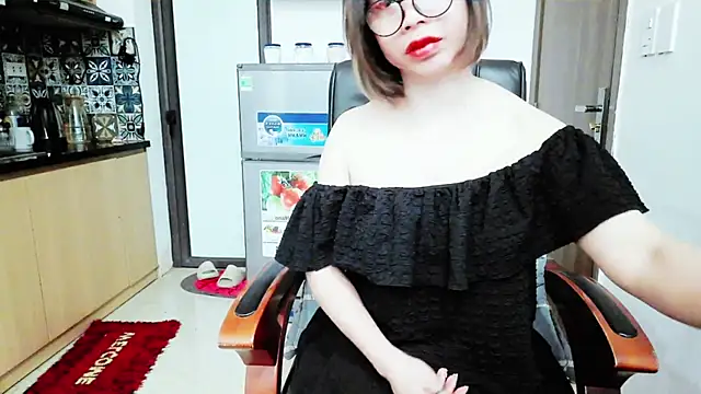 Miu-Le online show from 11/30/25, 12:44