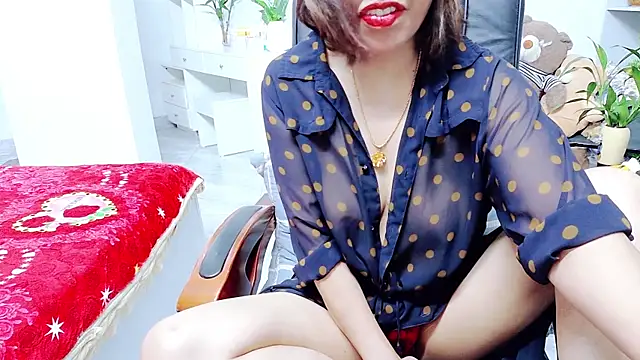 Snapshot of Miu-Le chatting on 05/19/26, 10:06 Miu-Le online show from 05/19/26, 10:06