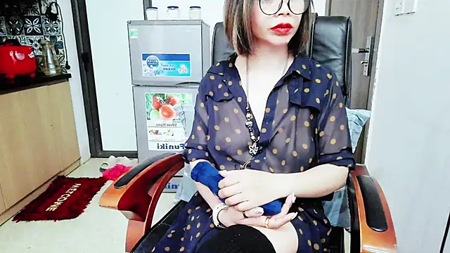 Miu-Le online show from 12/03/25, 09:47