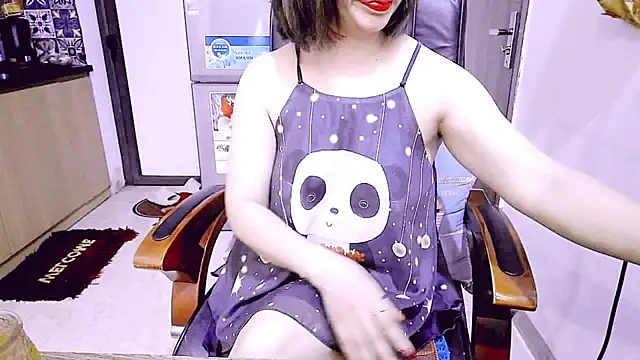 Snapshot of Miu-Le chatting on 04/19/26, 09:32 Miu-Le online show from 04/19/26, 09:32