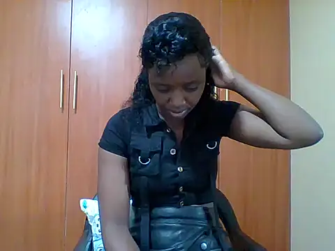 sexy darleen23 online show from 12/02/25, 09:00