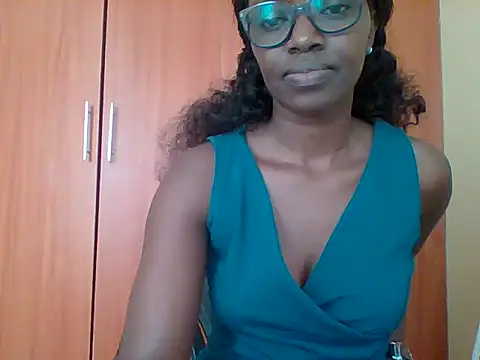 Snapshot of sexy_darleen23 chatting on 06/19/26, 10:54 sexy darleen23 online show from 06/19/26, 10:54