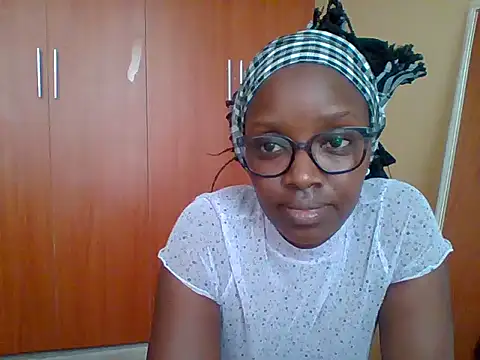 Snapshot of sexy_darleen23 chatting on 07/13/26, 08:46 sexy darleen23 online show from 07/13/26, 08:46
