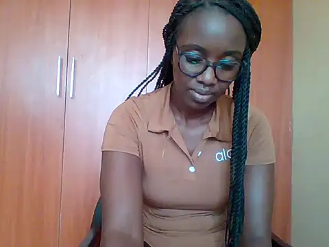 sexy darleen23 online show from 05/12/26, 10:32