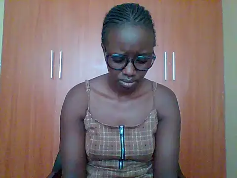 sexy darleen23 online show from 02/13/26, 08:47