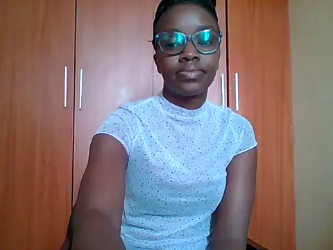 sexy darleen23 online show from 05/06/26, 10:19