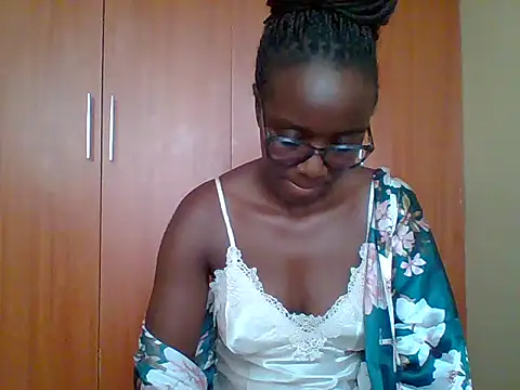 sexy darleen23 online show from 04/12/26, 08:39