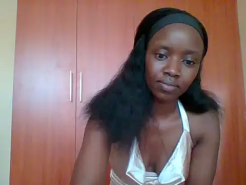 Snapshot of sexy_darleen23 chatting on 10/08/25, 11:01 sexy darleen23 online show from 10/08/25, 11:01