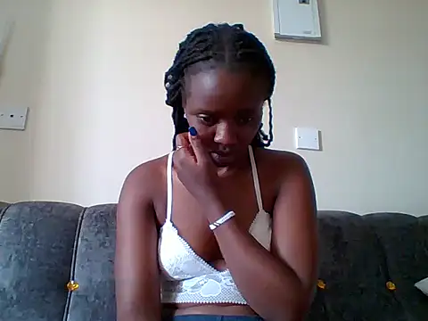 Snapshot of sexy_darleen23 chatting on 02/25/25, 11:43 sexy darleen23 online show from 02/25/25, 11:43