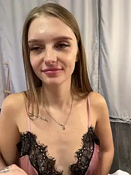 lovelly molly online show from 03/05/25, 09:59