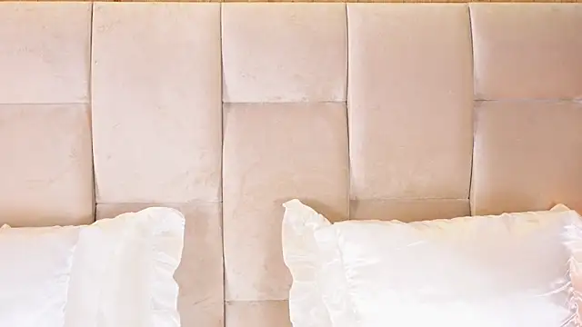 KiraKayleigh1 online show from 10/13/25, 01:07