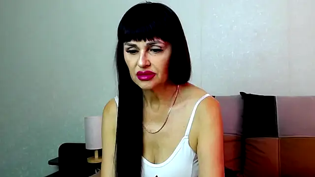 VeneraV online show from 09/13/25, 09:42