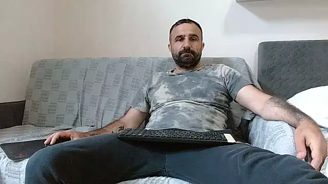 Snapshot of ivat80 chatting on 05/10/26, 06:17 ivat80 online show from 05/10/26, 06:17