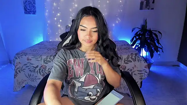 Riana Kean online show from 11/13/25, 05:22