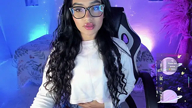 Riana Kean online show from 11/29/25, 03:28