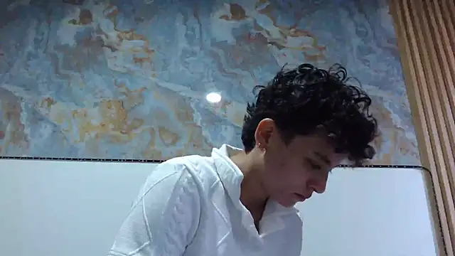 Snapshot of 01antoniafranco chatting on 10/06/25, 12:28 01antoniafranco online show from 10/06/25, 12:28