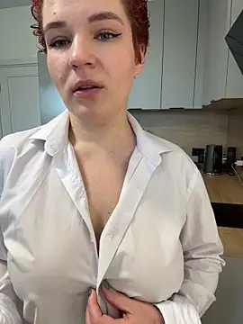 Snapshot of MrMrsRight chatting on 05/19/26, 12:23 MrMrsRight online show from 05/19/26, 12:23