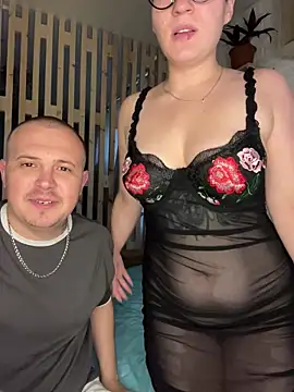 MrMrsRight online show from 10/25/25, 10:14