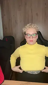 MrMrsRight online show from 09/30/25, 05:57