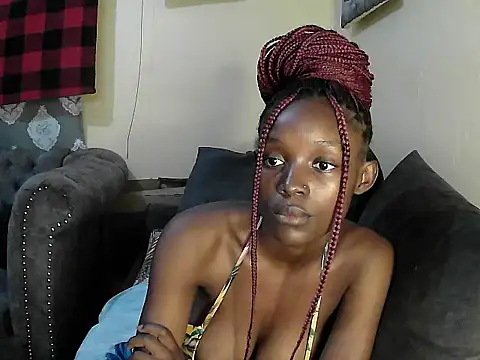 petite clara24 online show from 02/25/25, 09:48