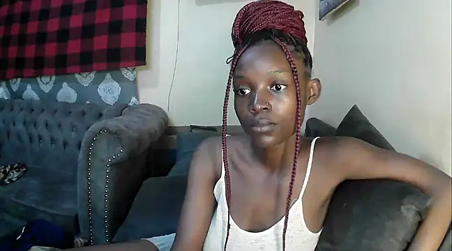 petite clara24 online show from 02/27/25, 12:14